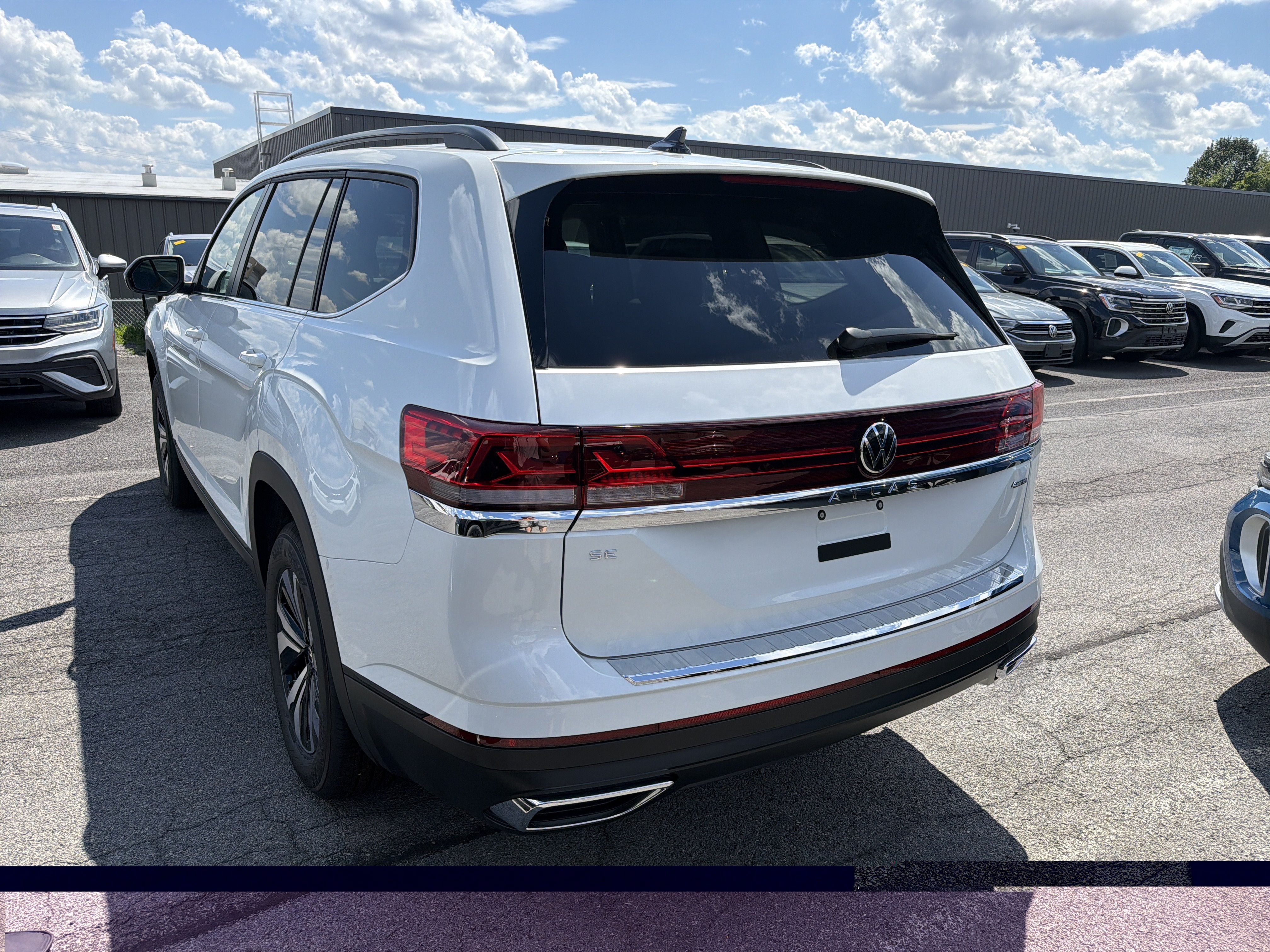 New 2026 Volkswagen Atlas SE AWD/4WD image 5