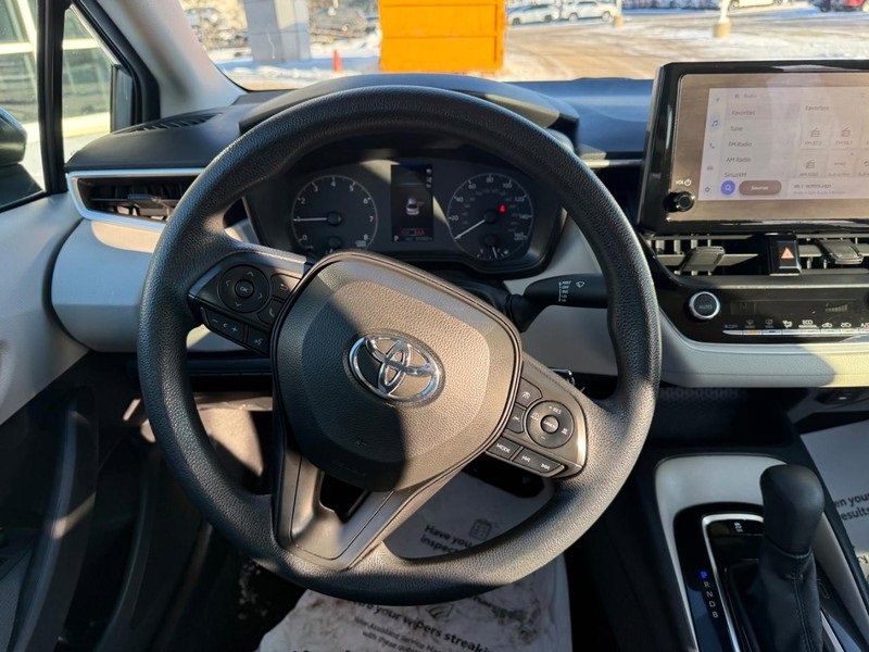 Used 2023 Toyota Corolla LE image 14