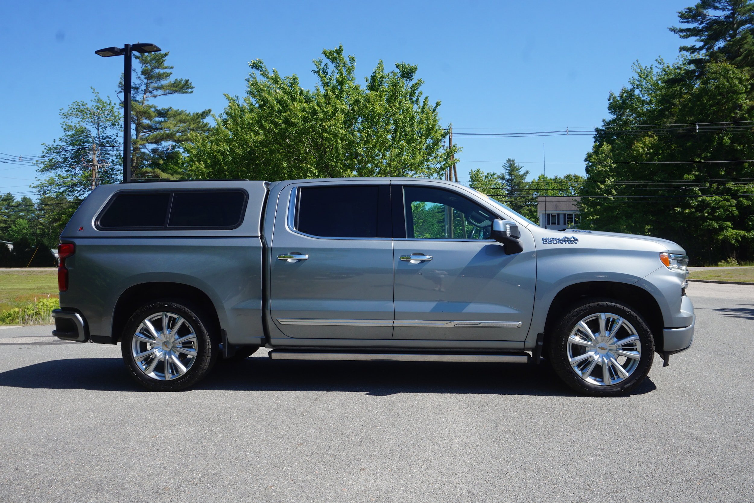 Used 2023 Chevrolet Silverado 1500 High Country AWD/4WD image 4