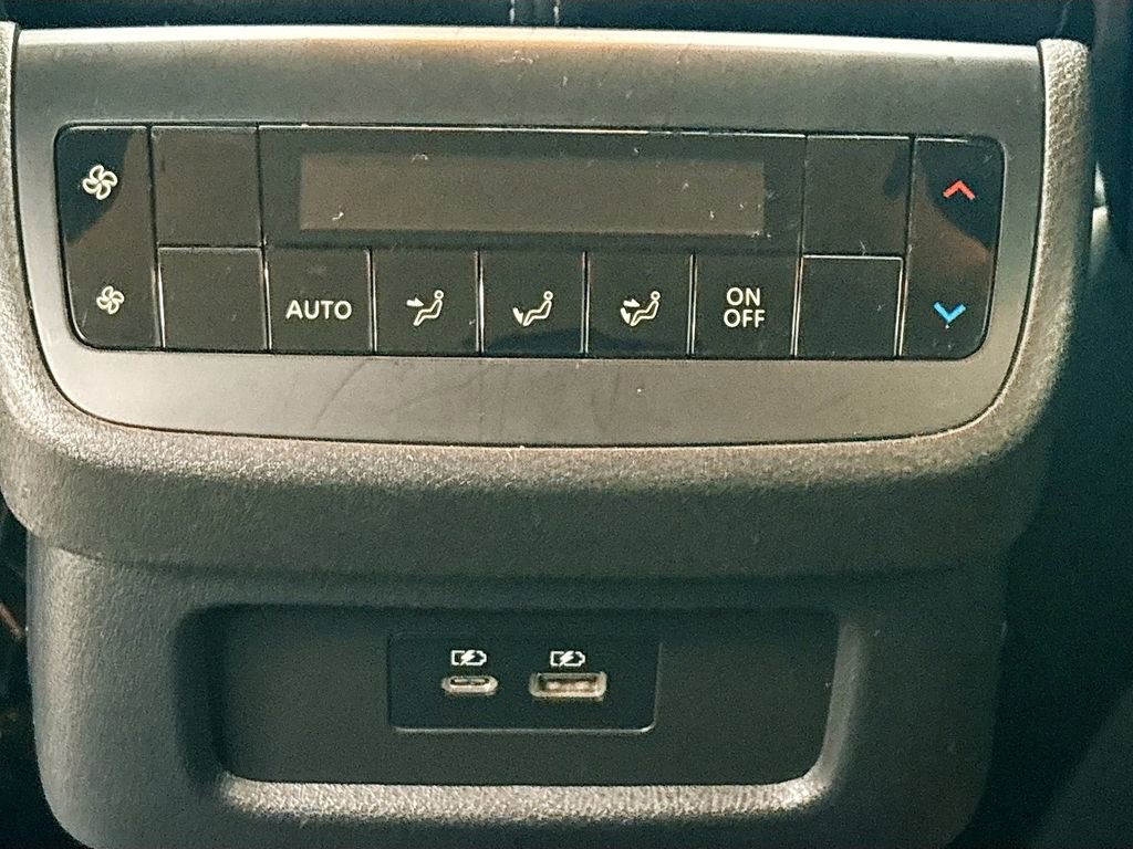 Used 2023 Nissan Pathfinder SL w/ Lighting Package (N92) image 25