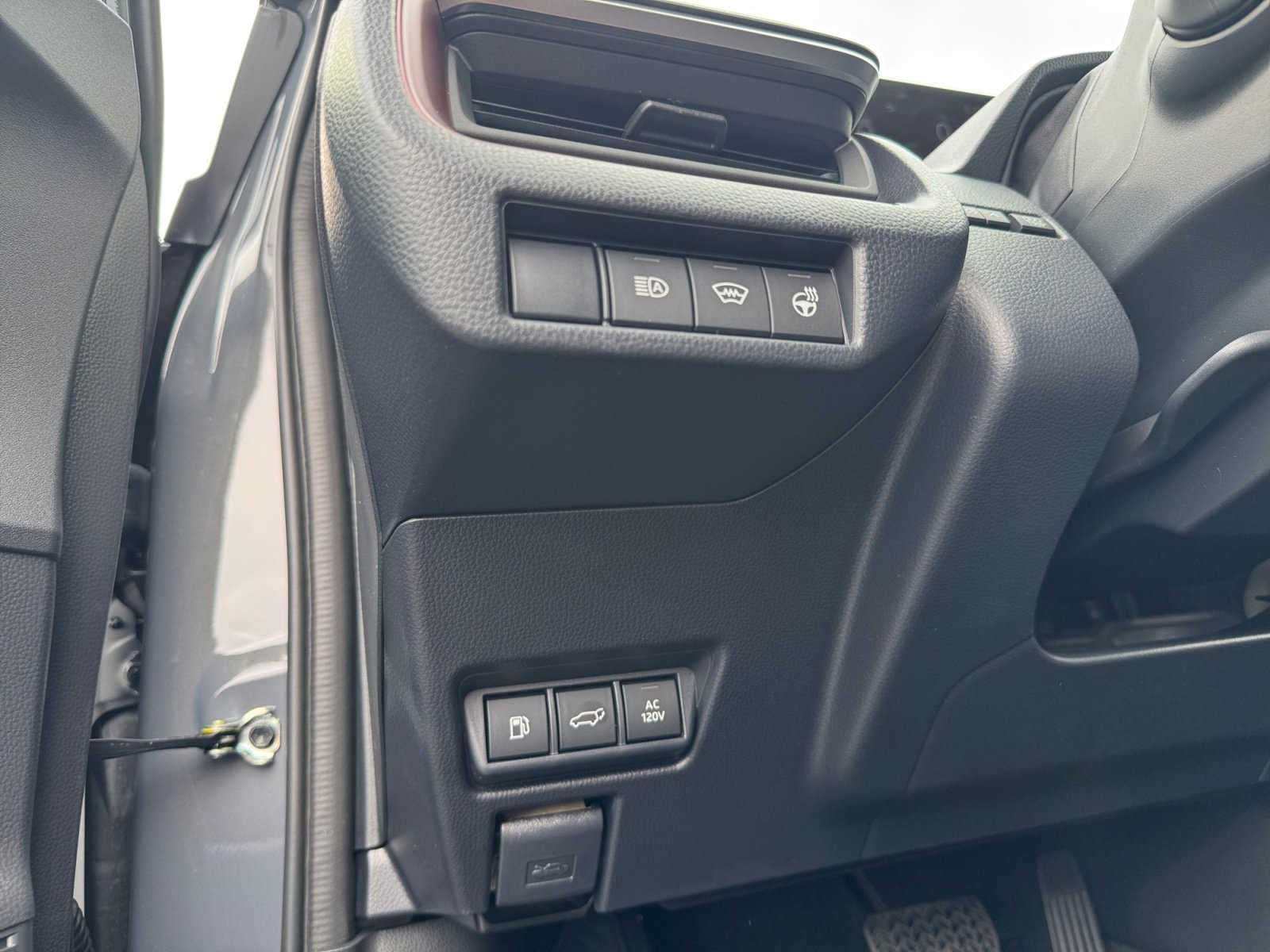 New 2026 Toyota Prius Plug-In Hybrid image 31