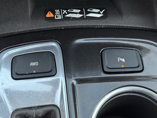 Used 2022 Chevrolet Equinox Premier image 24