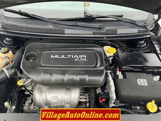 Used 2015 Chrysler 200 C w/ Navigation & Sound Group I image 25