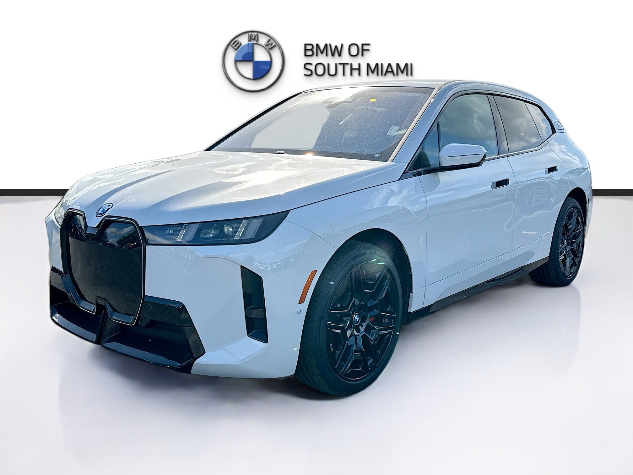 New 2026 BMW iX xDrive45 image 3