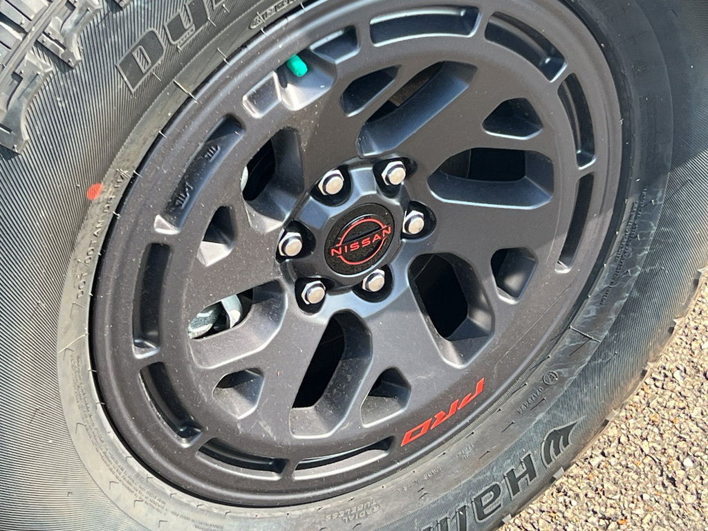 New 2025 Nissan Frontier PRO-4X w/ Pro Convenience Package image 2
