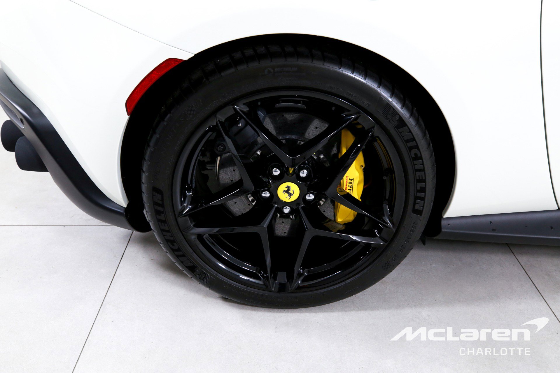 Used 2024 Ferrari Roma Spider image 28