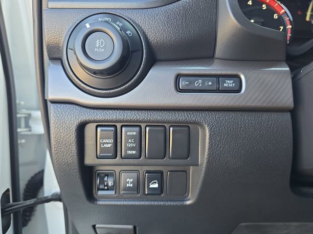 Used 2021 Nissan Titan PRO-4X w/ Pro-4x Convenience Package image 23