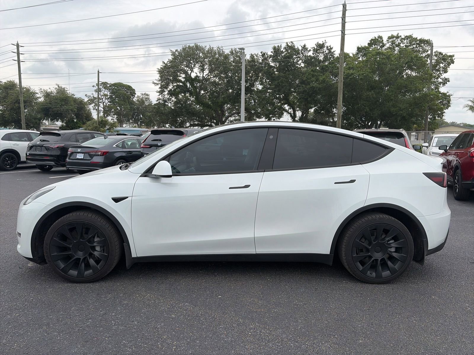 Used 2022 Tesla Model Y Long Range AWD/4WD image 4