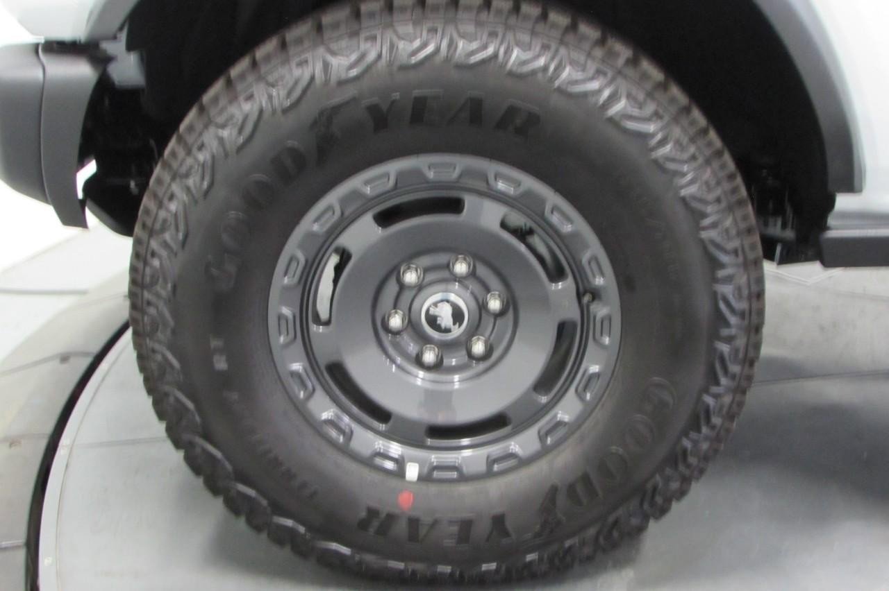 New 2025 Ford Bronco Badlands image 10