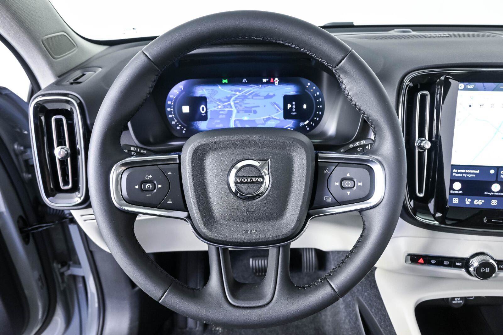 New 2026 Volvo XC40 B5 Plus w/ Climate Package AWD/4WD image 9