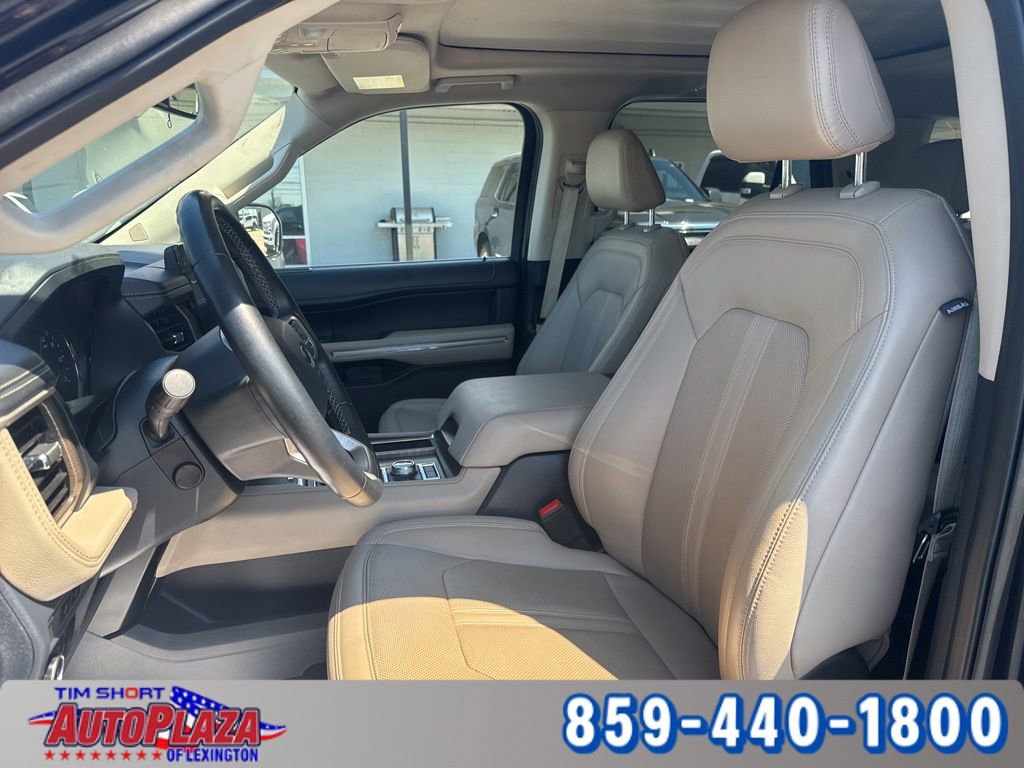 Used 2023 Ford Expedition Limited AWD/4WD image 3
