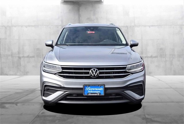 Certified 2024 Volkswagen Tiguan SE image 4