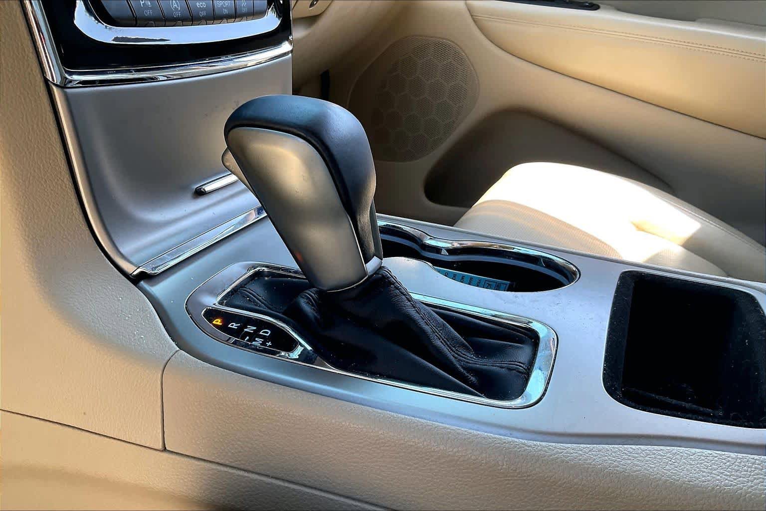 Used 2019 Jeep Grand Cherokee Limited w/ Luxury Group II RWD image 17