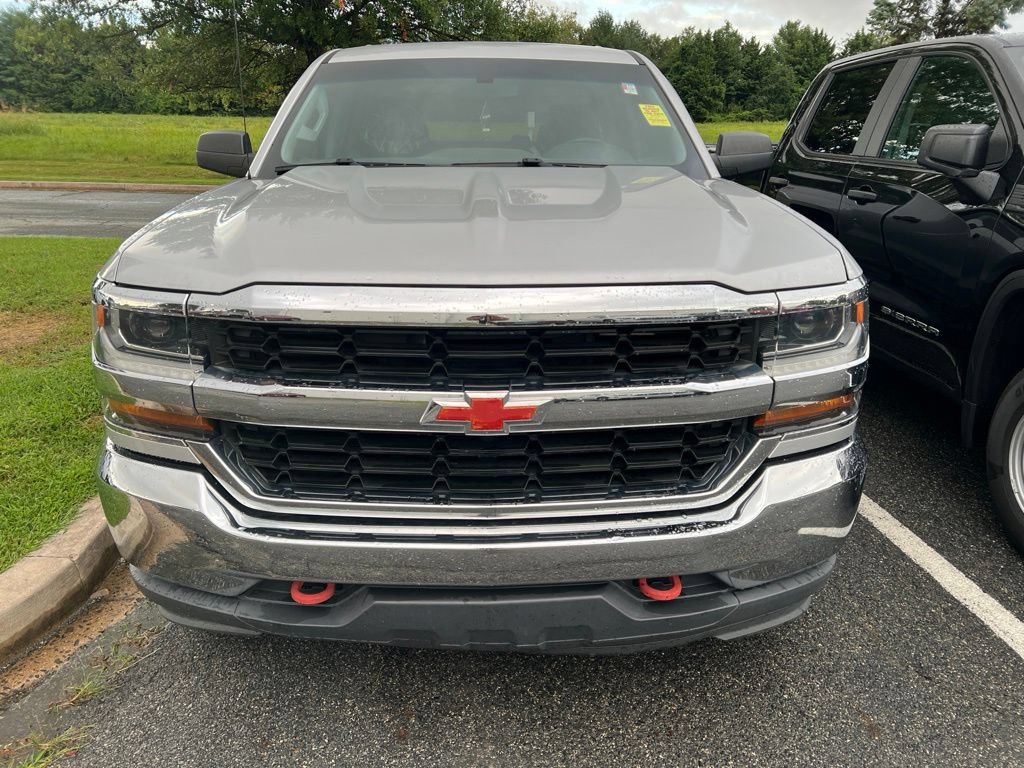 Used 2018 Chevrolet Silverado 1500 W/T w/ WT Convenience Package AWD/4WD image 2