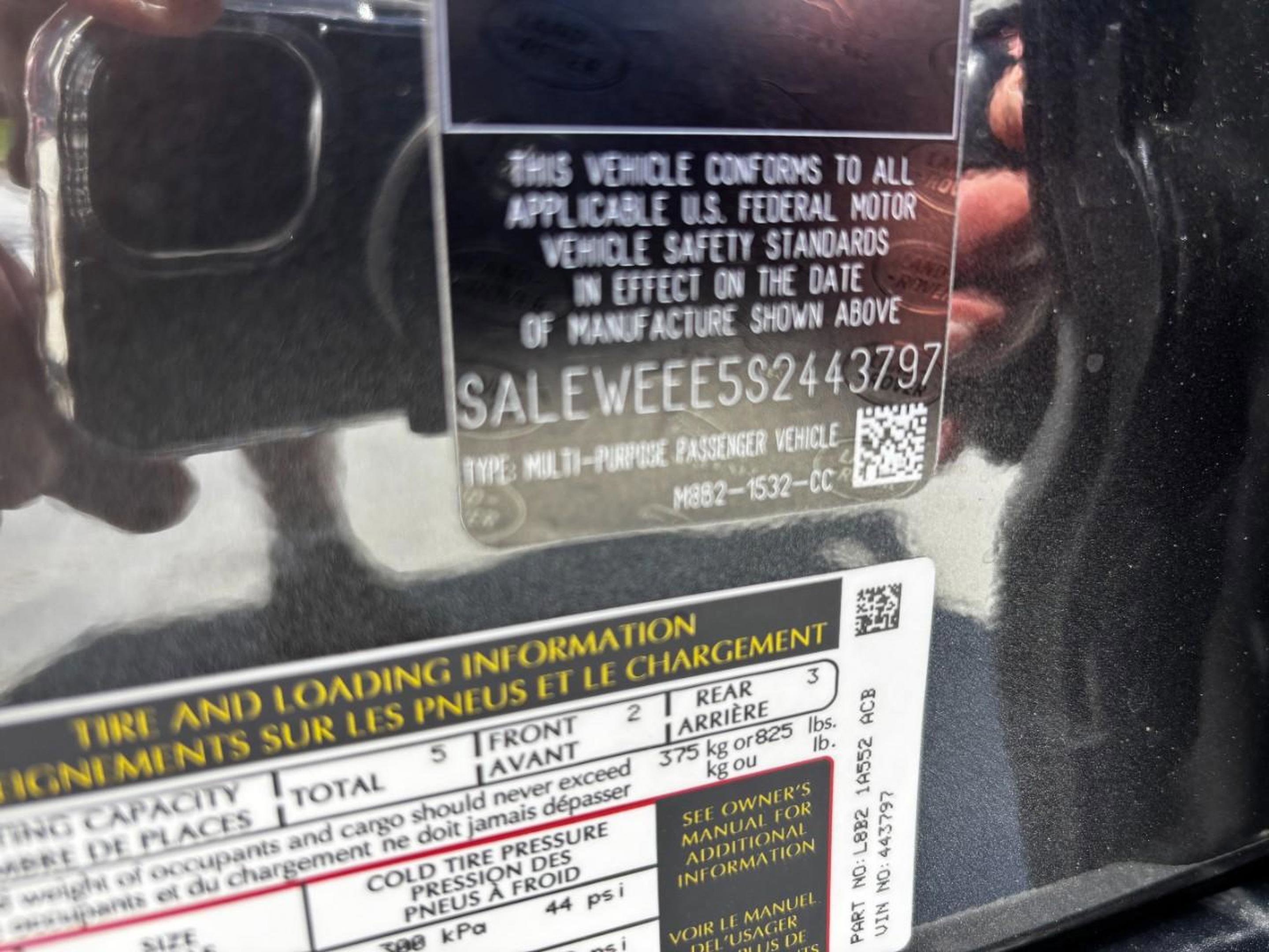 New 2025 Land Rover Defender 110 V8 image 41