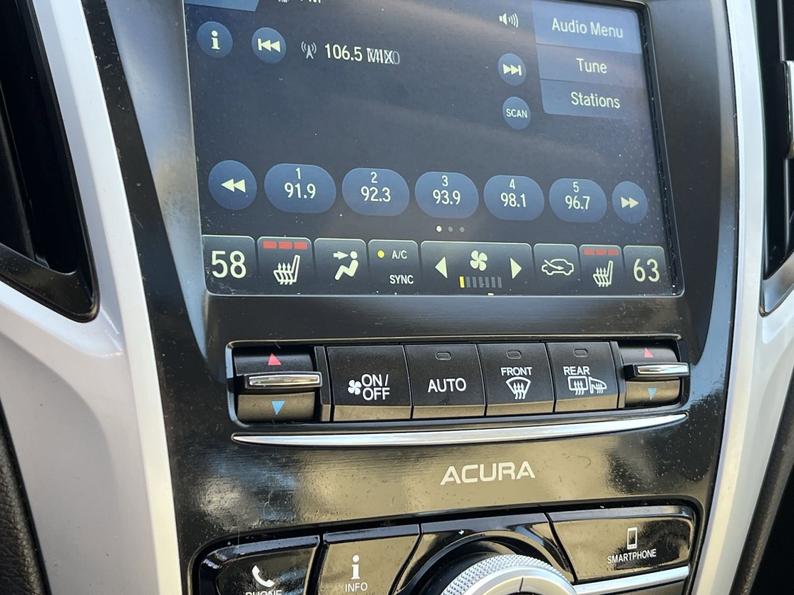 Used 2020 Acura TLX image 19