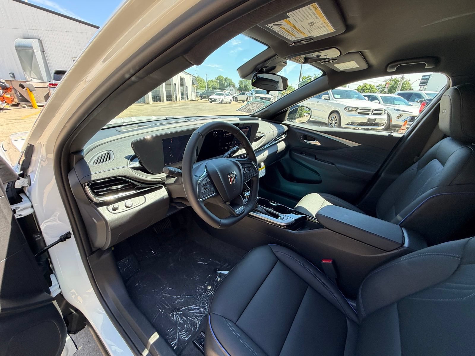 New 2026 Buick Envista Sport Touring w/ Convenience I Package FWD image 25