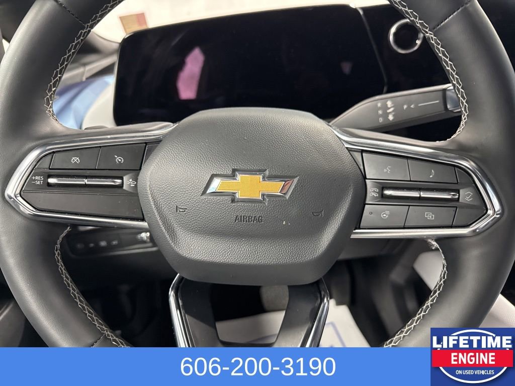 Used 2025 Chevrolet Equinox EV LT image 15