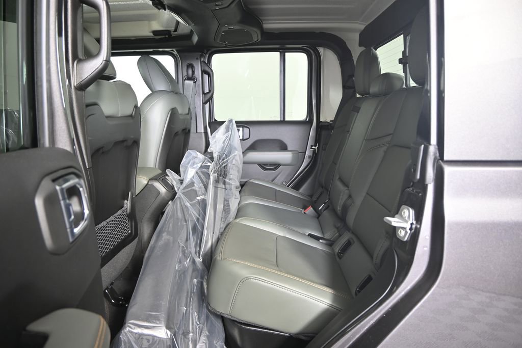 New 2026 Jeep Gladiator Mojave AWD/4WD image 19