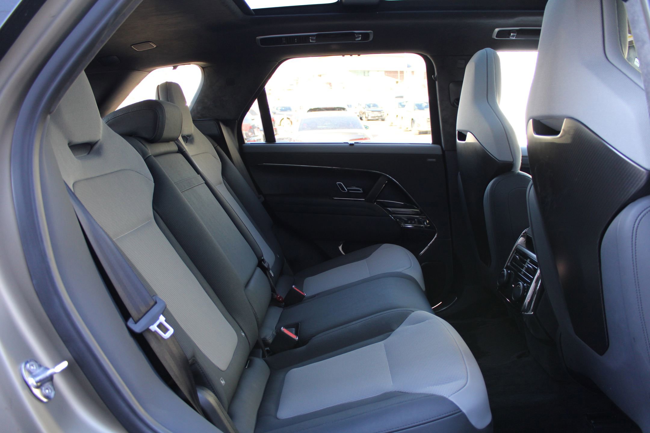 Used 2024 Land Rover Range Rover Sport SV Edition One Carbon Bronze image 26