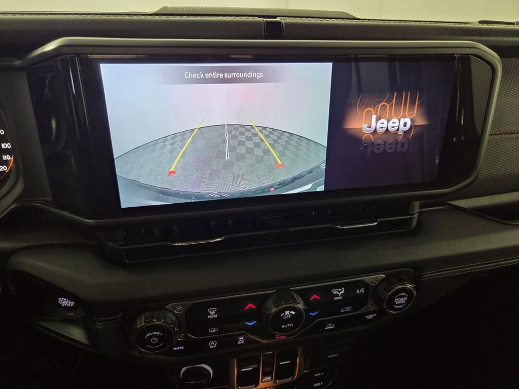 Certified 2024 Jeep Wrangler Unlimited Rubicon image 22