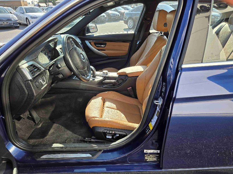 Used 2018 BMW 330i xDrive SPORT PACKAGE w/ Convenience Package image 9