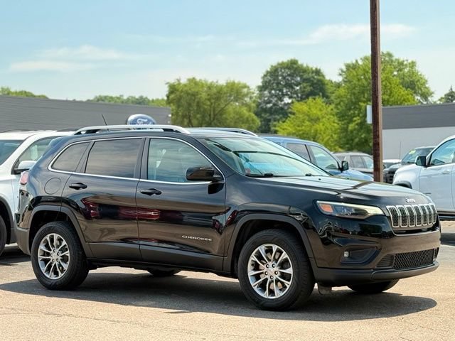 Used 2019 Jeep Cherokee Latitude Plus AWD/4WD image 27