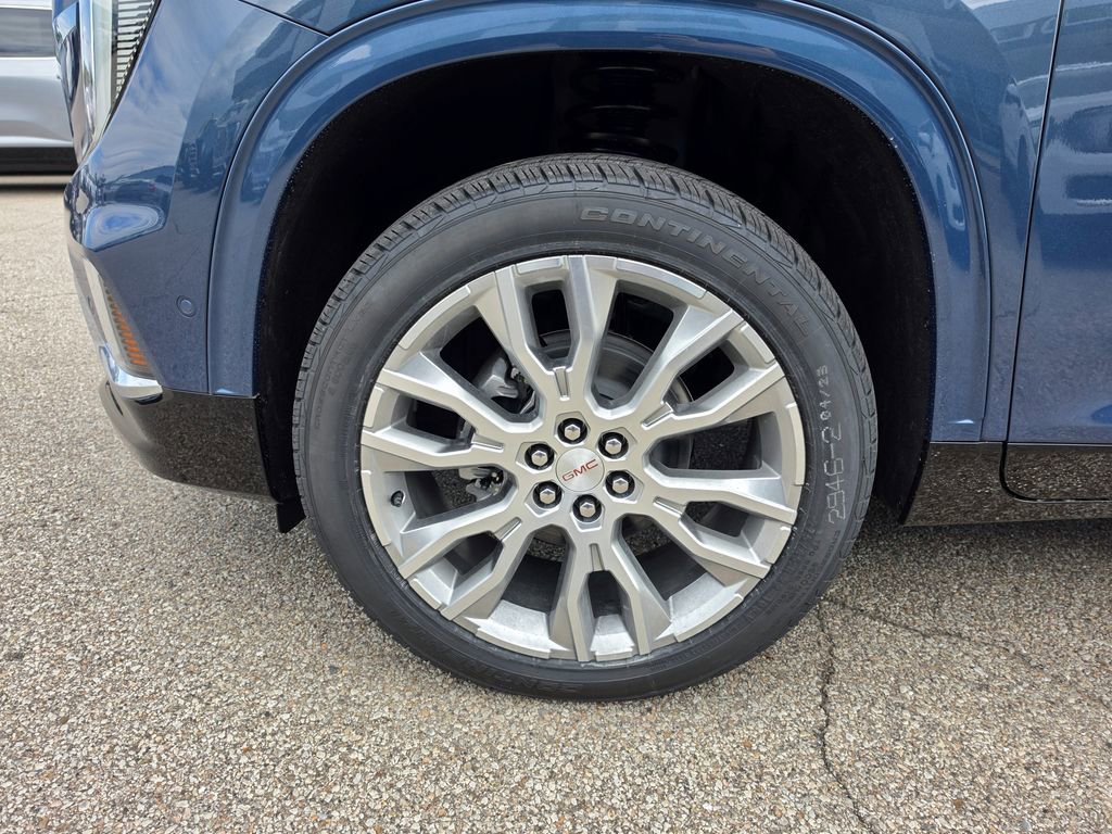 New 2026 GMC Acadia Denali w/ Super Cruise Package FWD image 41
