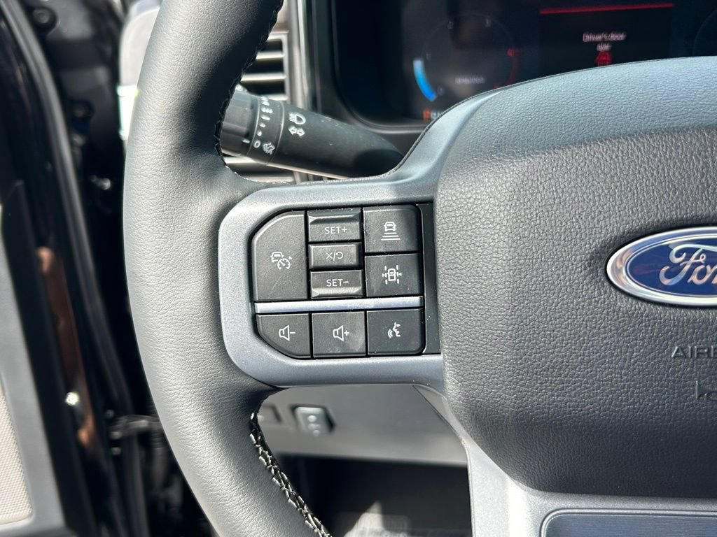New 2026 Ford F250 Lariat w/ Black Appearance Package AWD/4WD image 42