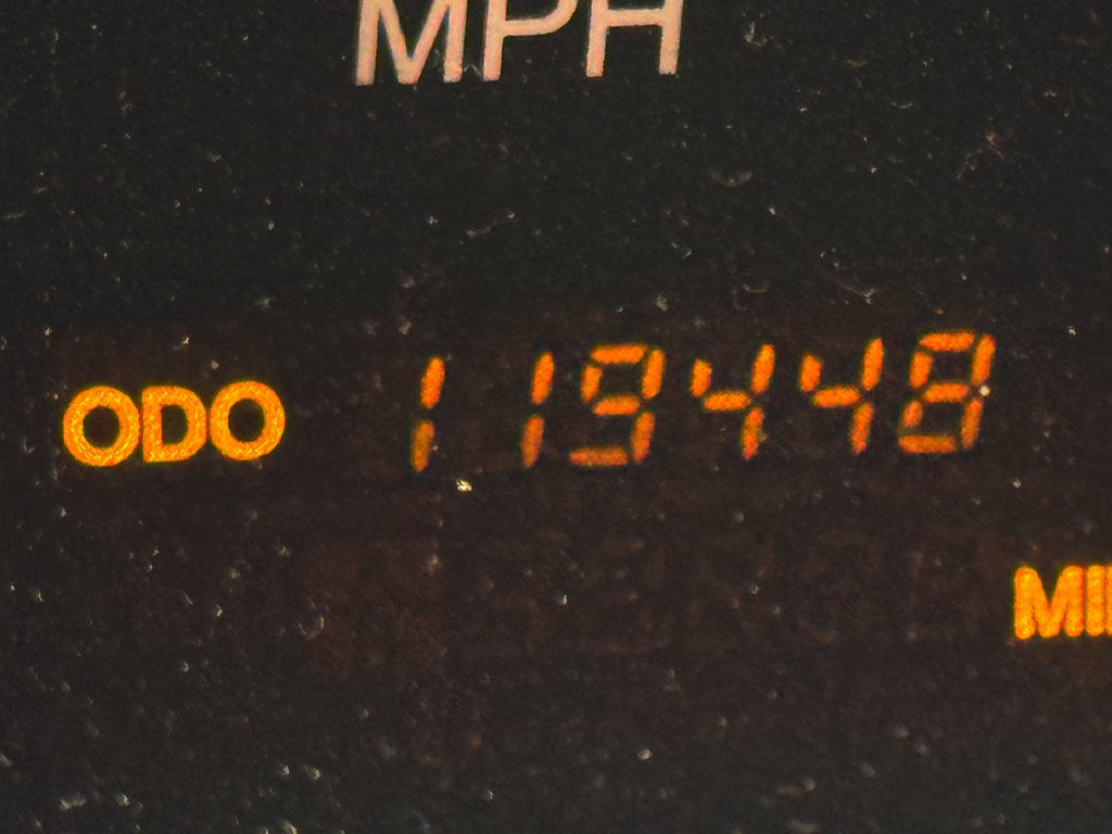 Used 2004 Lexus LS 430 RWD image 3