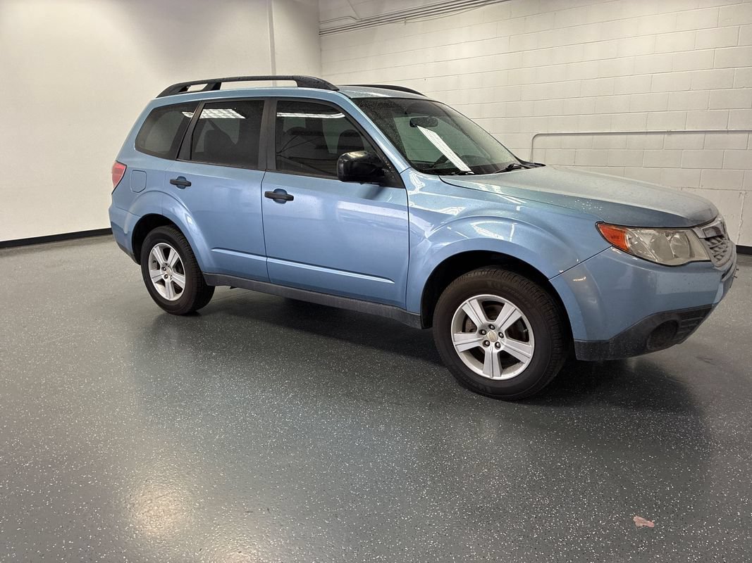 Used 2011 Subaru Forester 2.5X w/ Alloy Wheel Value Pkg AWD/4WD image 2