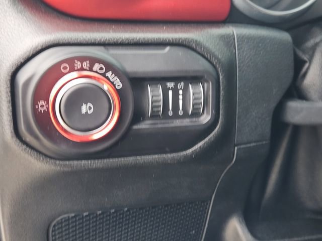 Used 2018 Jeep Wrangler Unlimited Rubicon w/ LED Lighting Group image 22