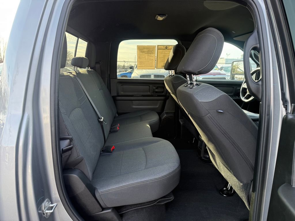 Used 2024 RAM 3500 Tradesman w/ Chrome Appearance Group image 16