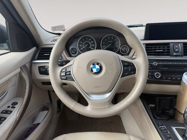 Used 2013 BMW 335i xDrive Sedan AWD/4WD image 12