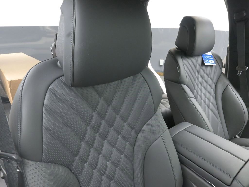 New 2026 Genesis GV80 3.5T Prestige image 14
