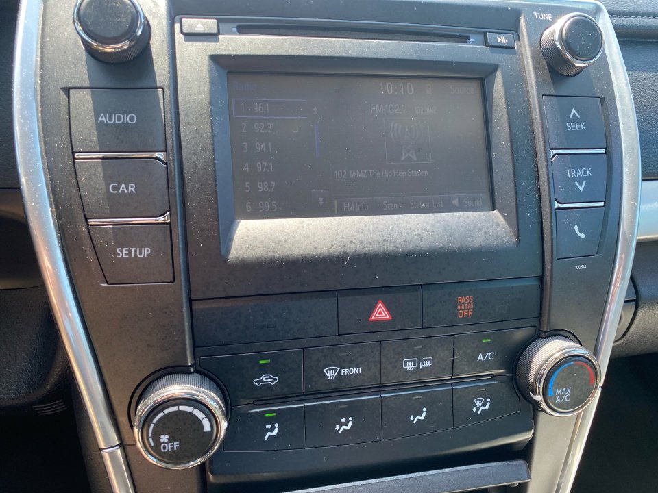 Used 2016 Toyota Camry SE image 21