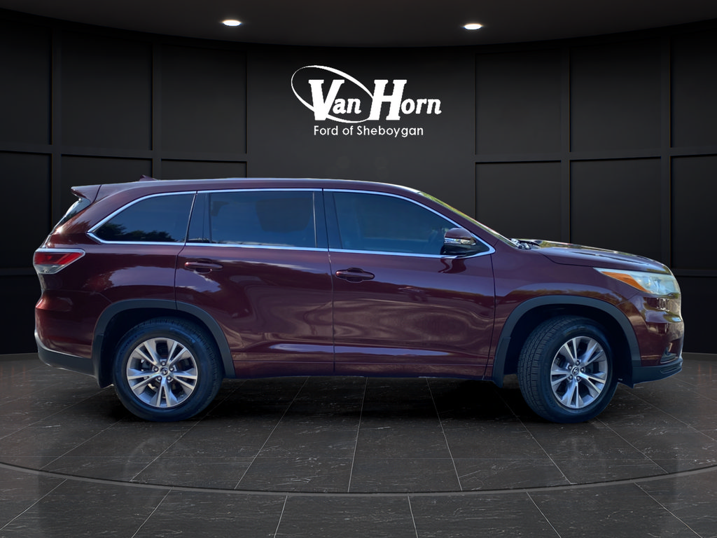 Used 2016 Toyota Highlander Plus AWD/4WD image 8