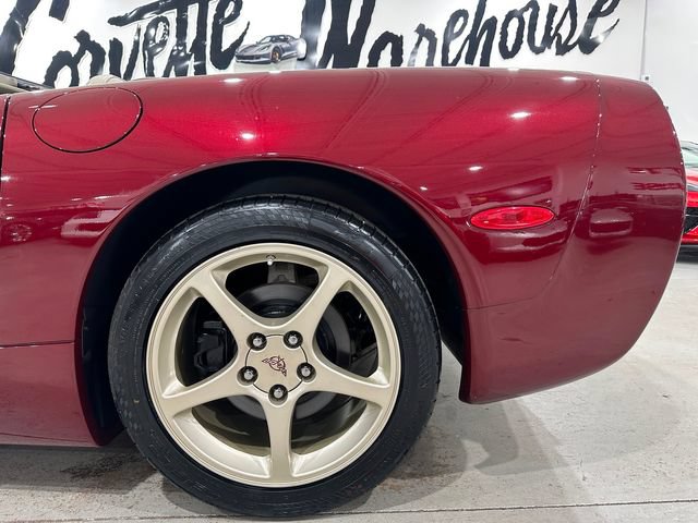 Used 2003 Chevrolet Corvette Convertible w/ Preferred Equipment Group1 RWD image 26