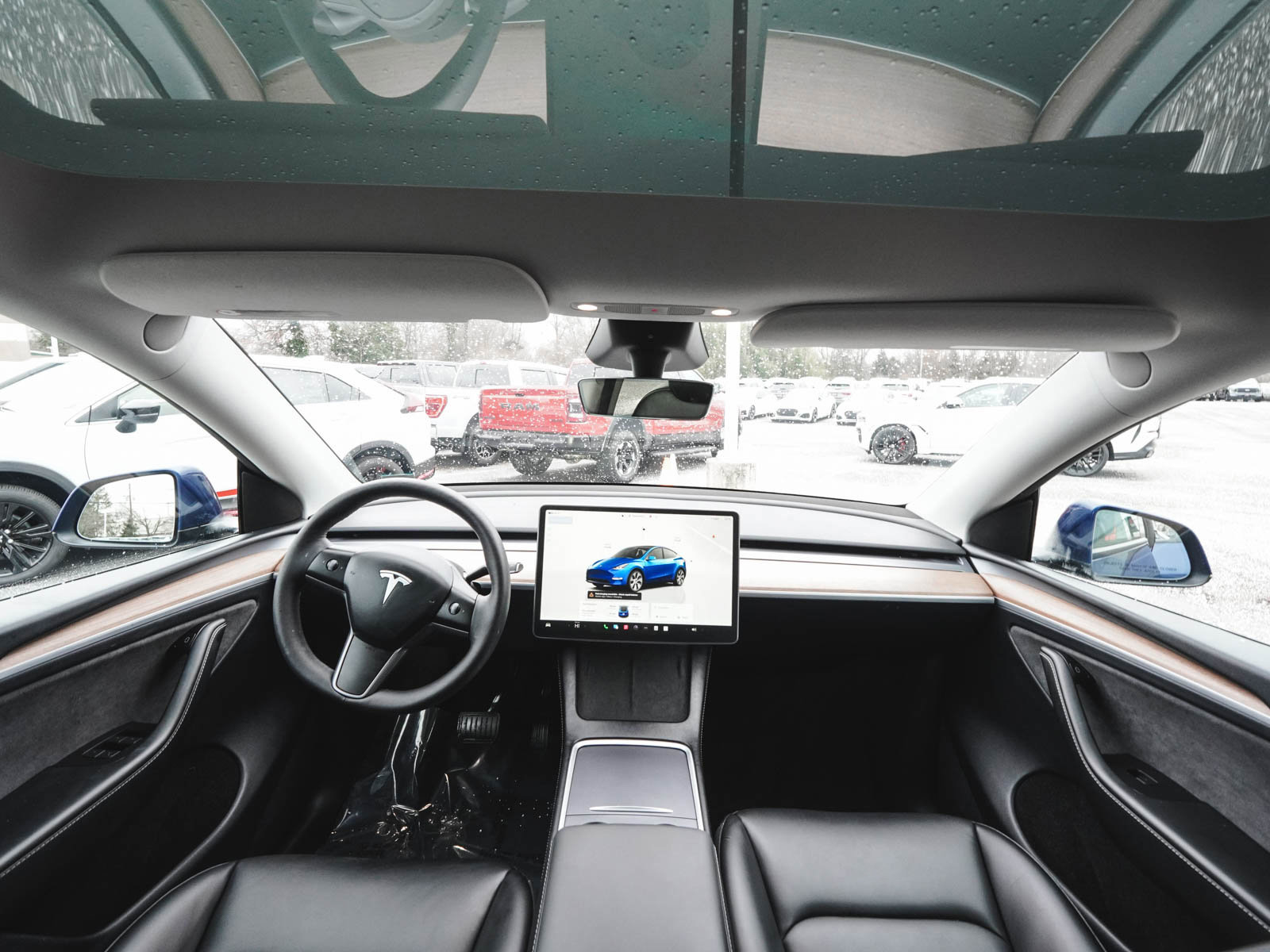 Used 2024 Tesla Model Y Long Range image 34