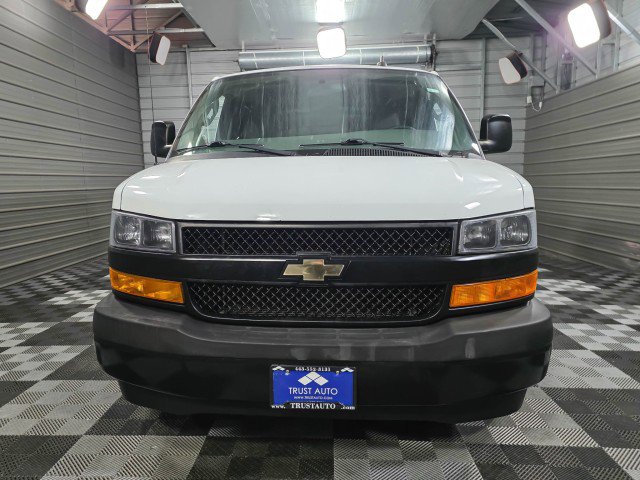 Used 2019 Chevrolet Express 2500 w/ Driver Convenience Package RWD image 3