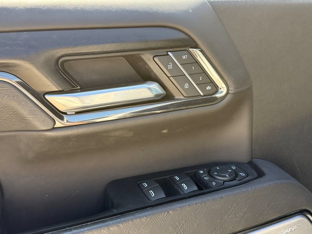 Used 2024 GMC Sierra 2500 AT4X AWD/4WD image 20