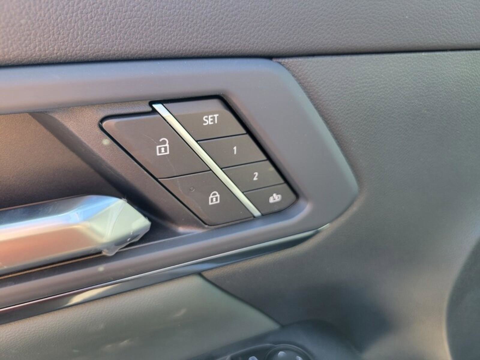 New 2026 GMC Terrain AT4 w/ Convenience Package III AWD/4WD image 23