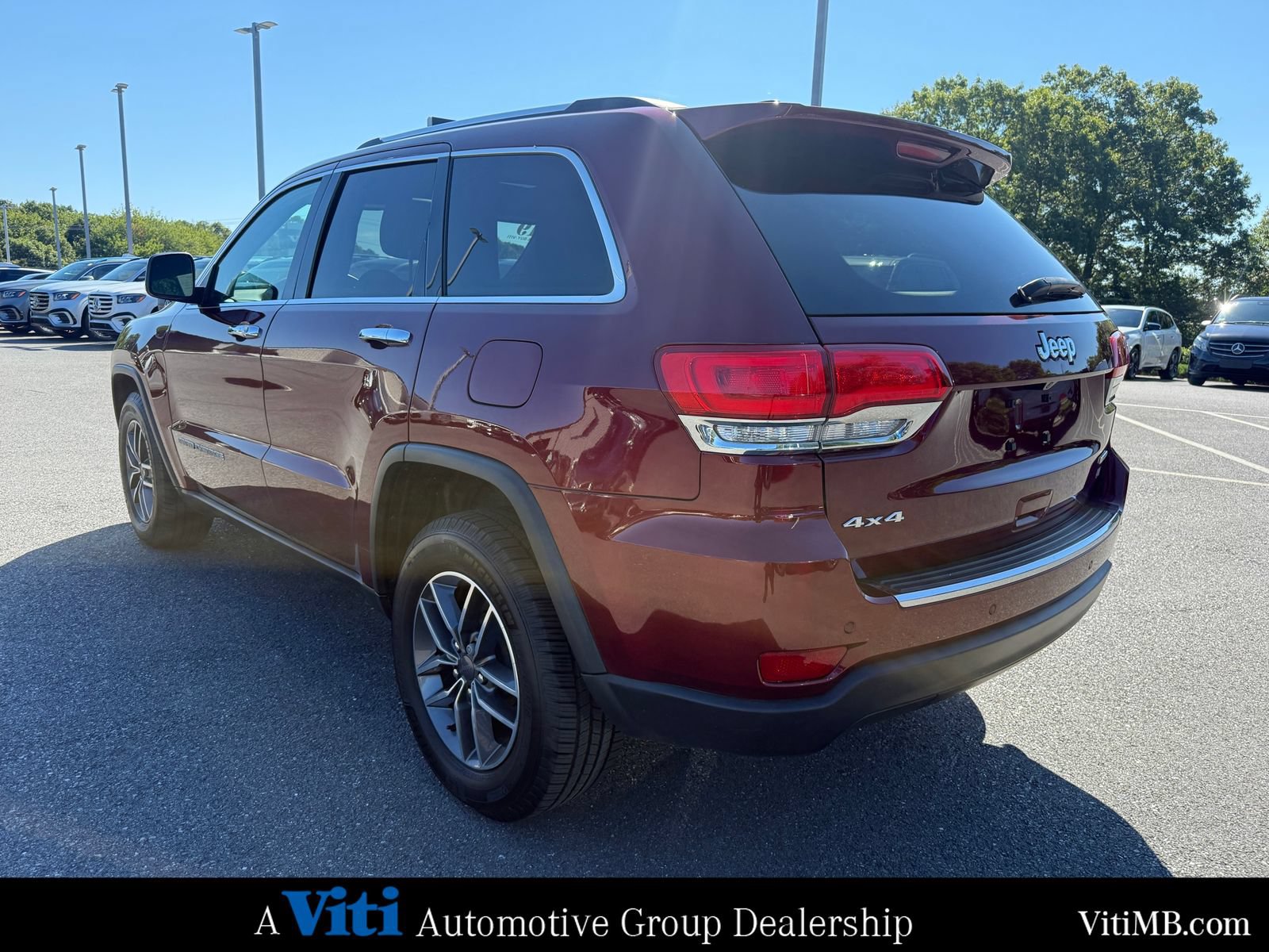 Used 2019 Jeep Grand Cherokee Limited AWD/4WD image 6
