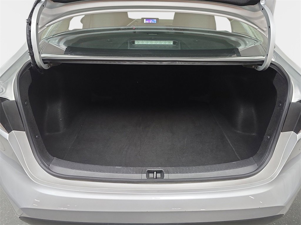 Used 2024 Toyota Corolla LE image 15