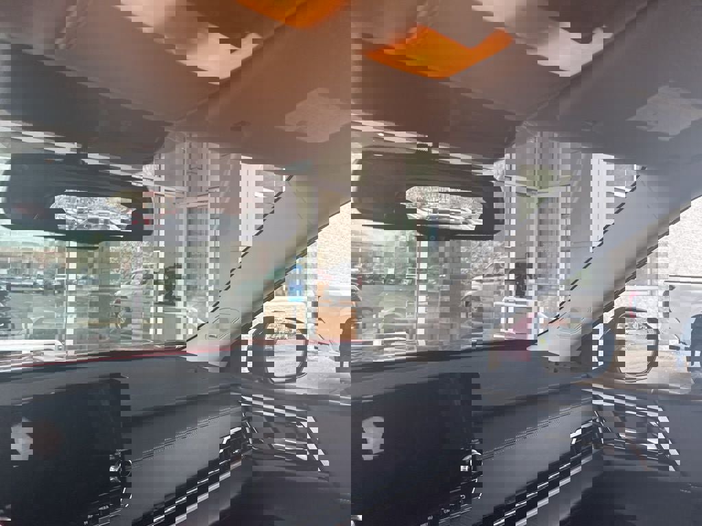 Used 2024 Mitsubishi Outlander SE image 4