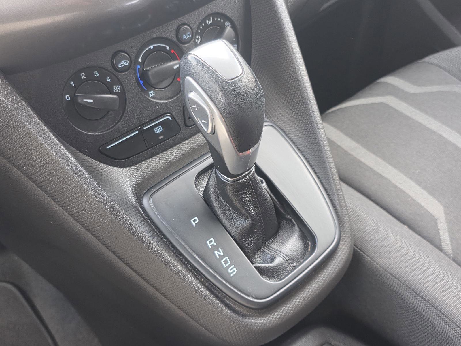 Used 2014 Ford Transit Connect XLT FWD image 13