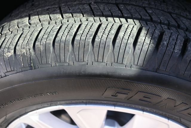 Used 2025 Chevrolet Silverado 1500 Custom image 27