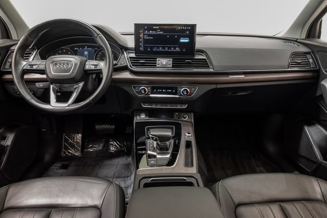 Used 2021 Audi Q5 2.0T Premium w/ Convenience Package AWD/4WD image 27