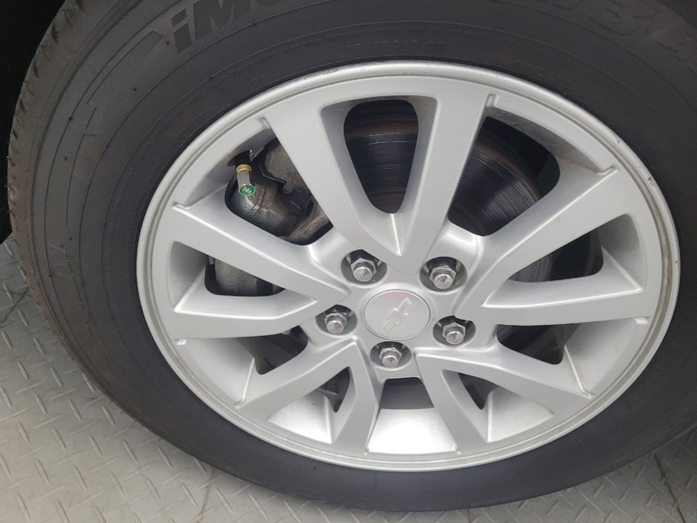 Used 2019 Chevrolet Sonic LT FWD image 31