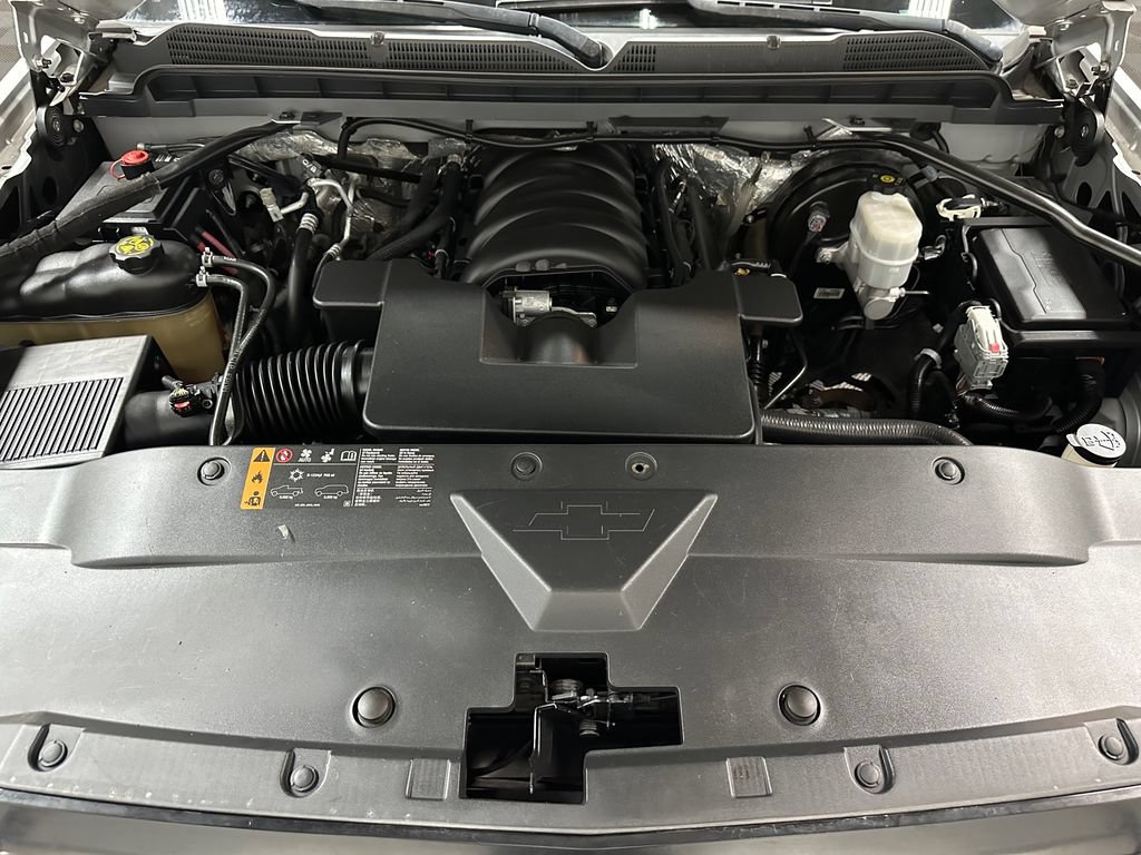 Used 2017 Chevrolet Silverado 1500 LT w/ Redline Edition AWD/4WD image 33
